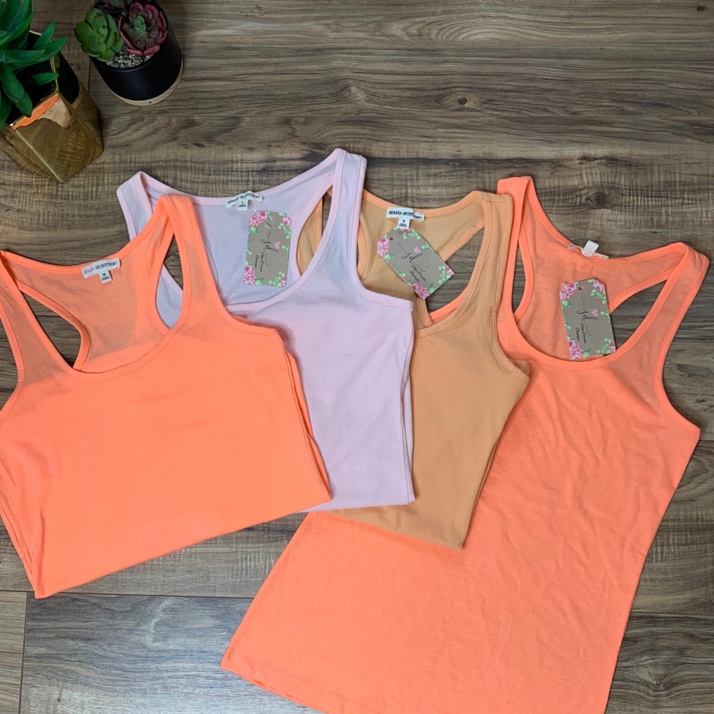 Tank top - Picture 1 of 1